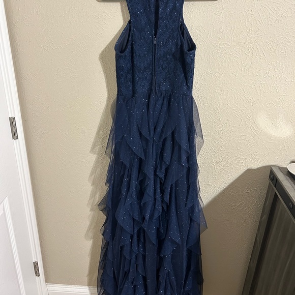 Women’s Formal Dress in Sparkly Navy Size 5 - Picture 5 of 6